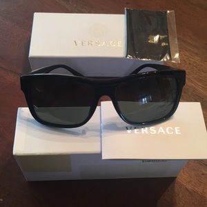 Versace subglasses